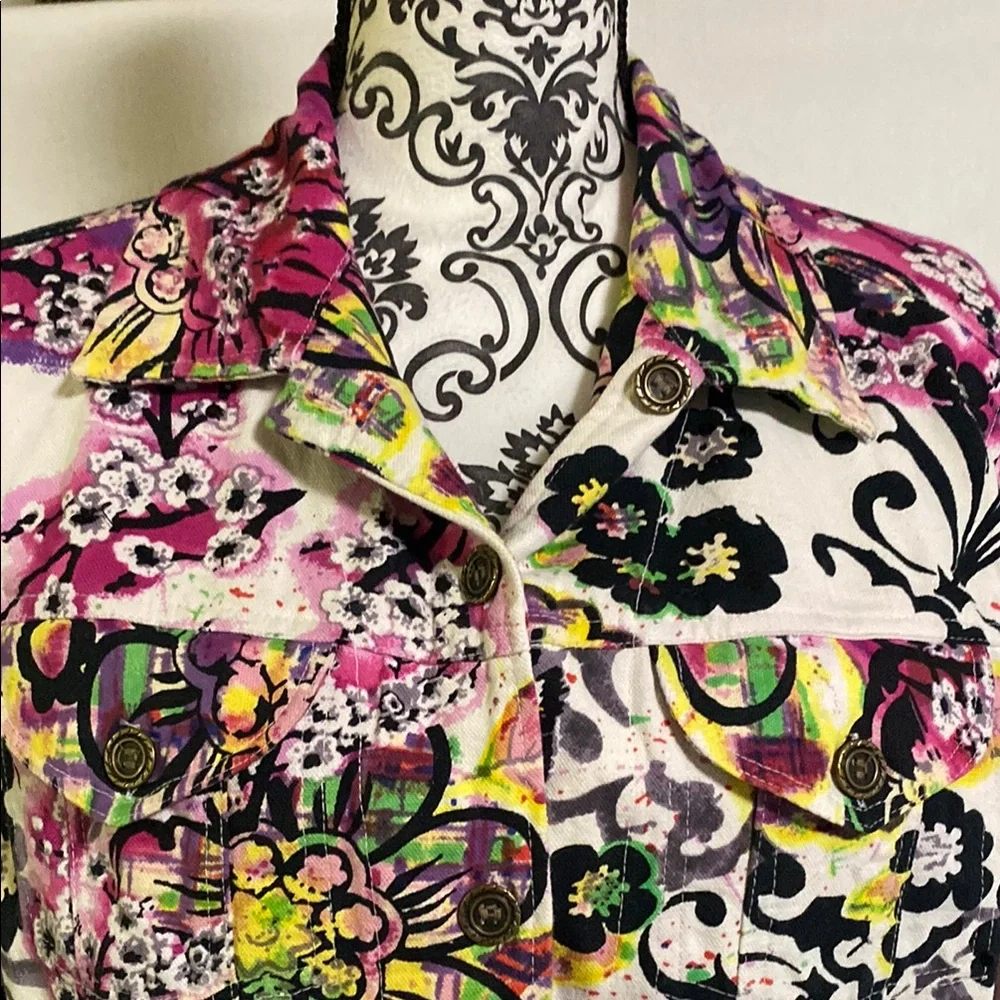 Gaudy Couture this vibrant
